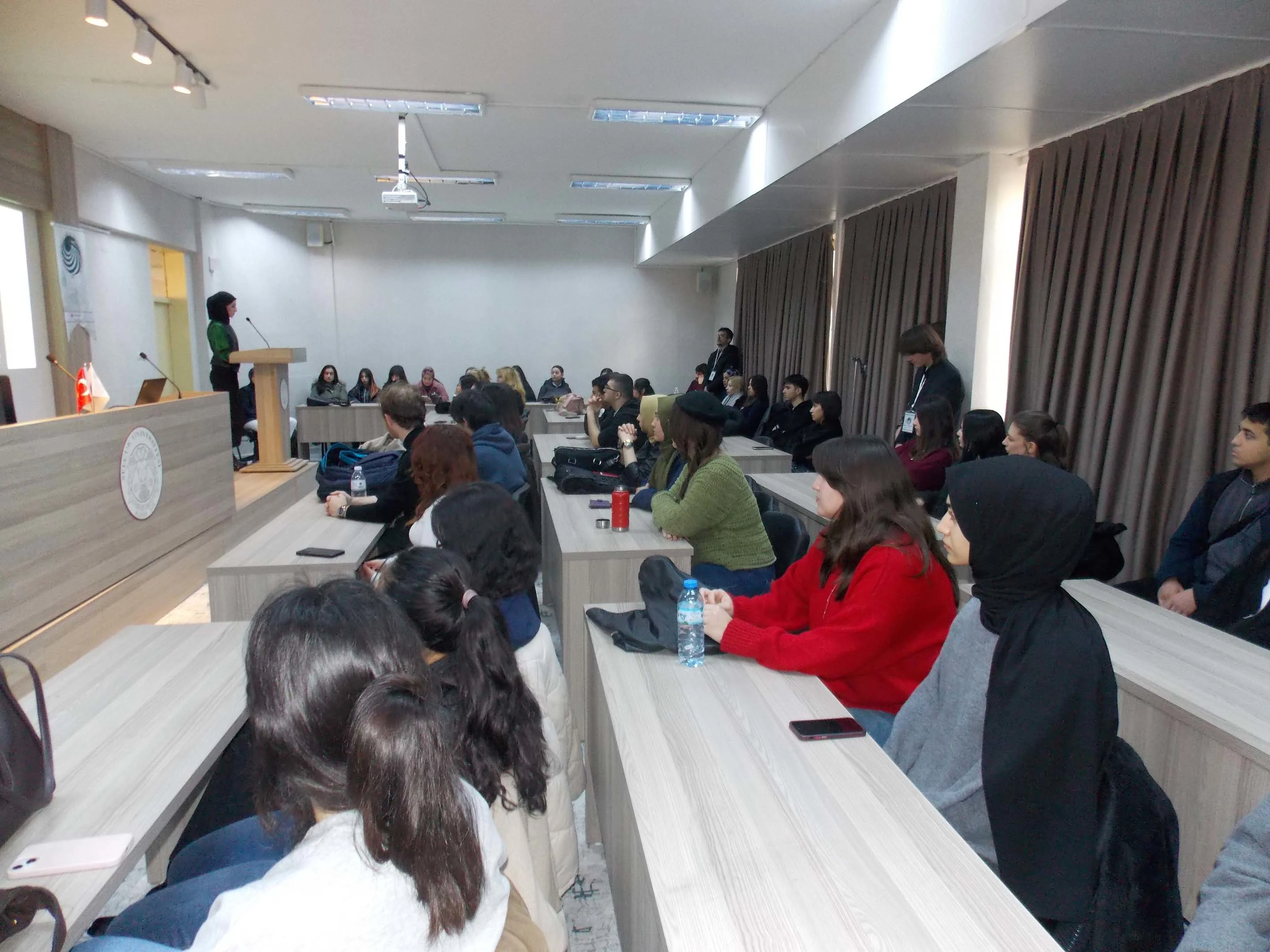 “Mevlâna’nın Günümüze Yansımaları” Konferansı Gerçekleştirildi